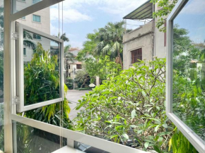 67121 Cozy 2BR apt close Ho Tay balcony full sunlight
